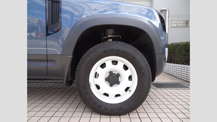 2020 認定中古車 Land Rover Defender 110 タスマンブルー P300 AWD（AT） 300PS