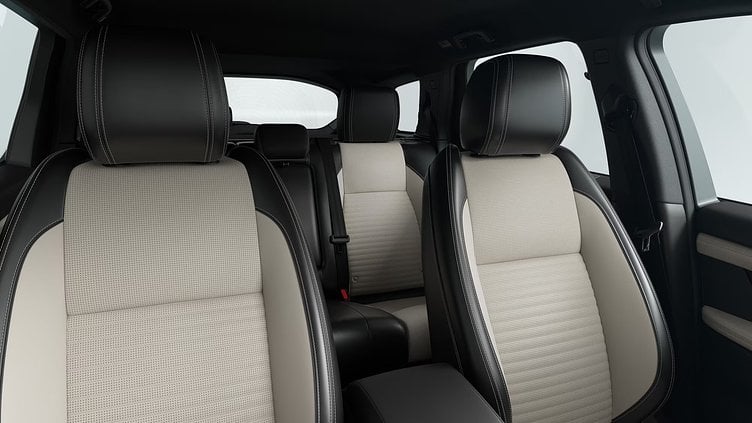 2024 Nou Land Rover Discovery Sport Eiger Grey D165 Diesel Mild Hybrid Standard Wheelbase Dynamic SE