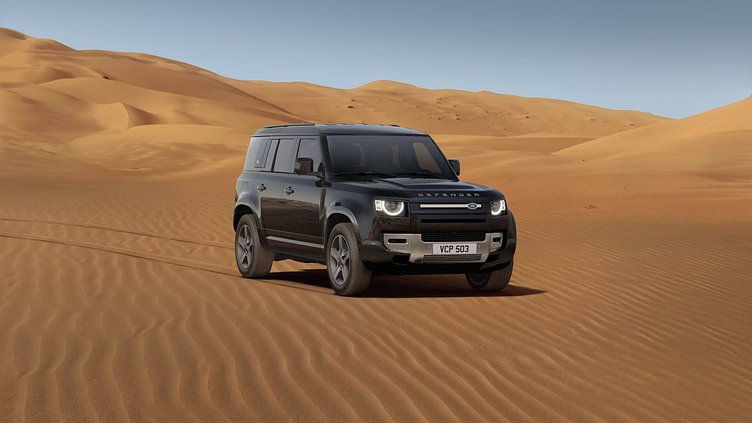 2024 認定中古車 Land Rover Defender 110 サントリーニブラック P300 AWD（AT） SE