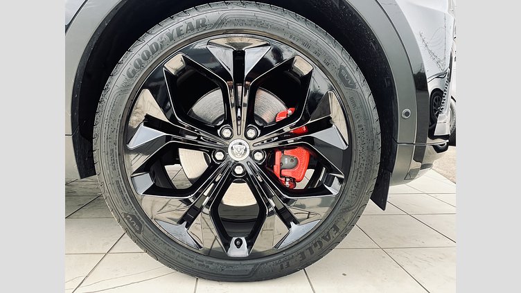 2024 認定中古車 Jaguar E-Pace サントリーニブラック P250 AWD（オートマチック） R-DYNAMIC SE
