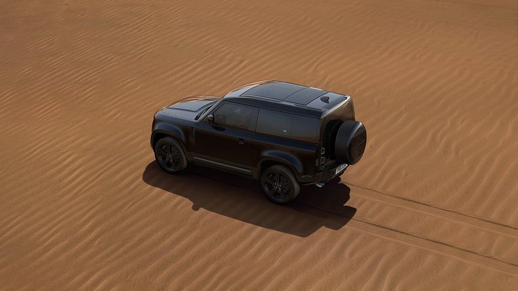 2024 新車 Land Rover Defender 90 サントリーニブラック P525 AWD (AT) V8