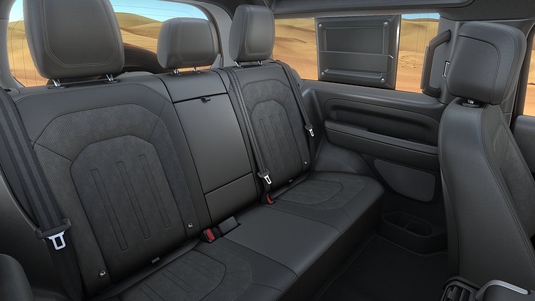 2024 新車 Land Rover Defender 90 サントリーニブラック P525 AWD (AT) V8