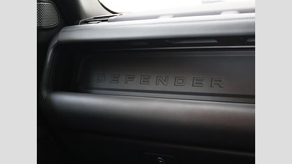 Defender 110 21