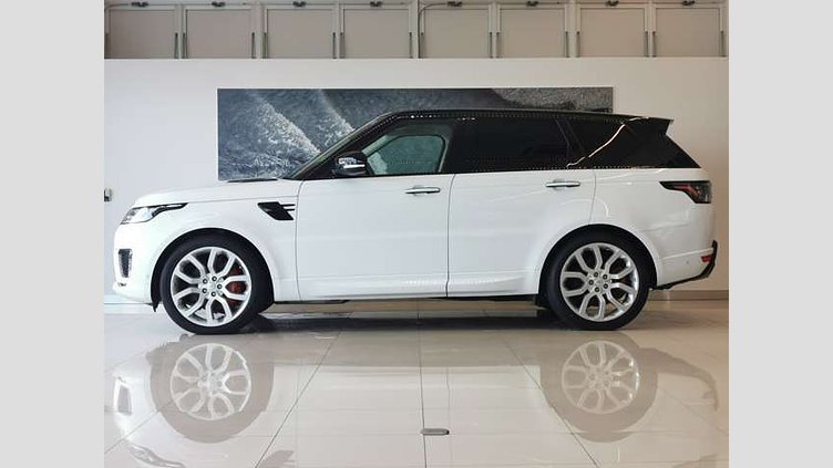 2020 認定中古車 Land Rover Range Rover Sport フジホワイト 3.0リッターI6ガソリン（400 PS） AUTOBIOGRAPHY DYNAMIC