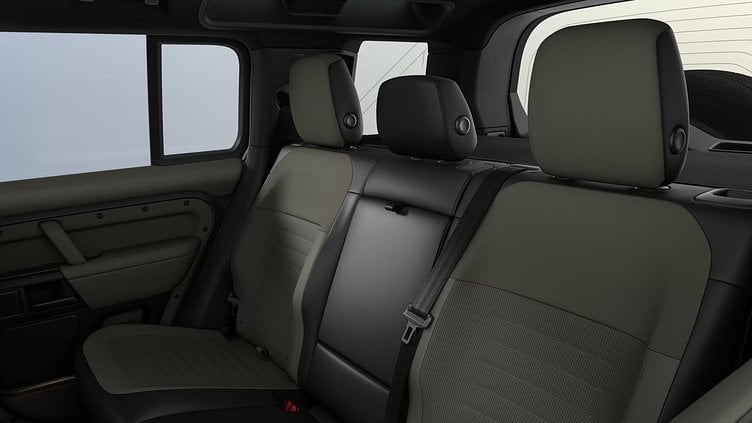 2025 Novo vozilo Land Rover Defender 110 Faroe Green P635 Petrol V8 Mild Hybrid OCTA Edition One