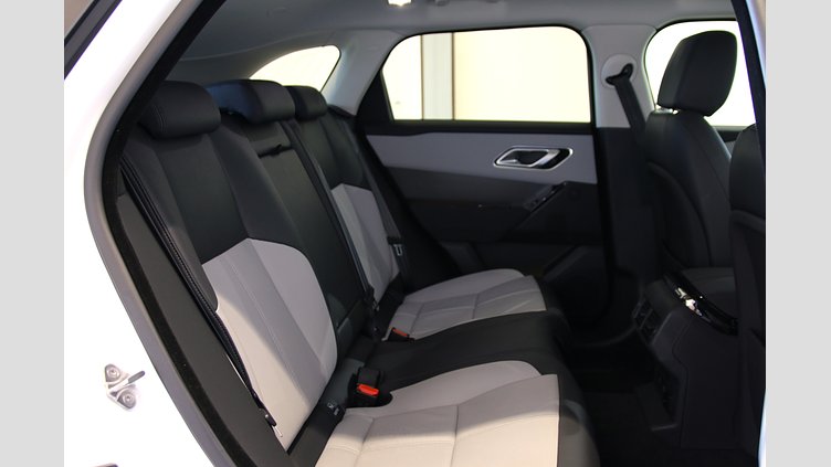 2024 認定中古車 Land Rover Range Rover Velar オストゥーニパールホワイト D200マイルドハイブリッド（ディーゼル） Dynamic SE