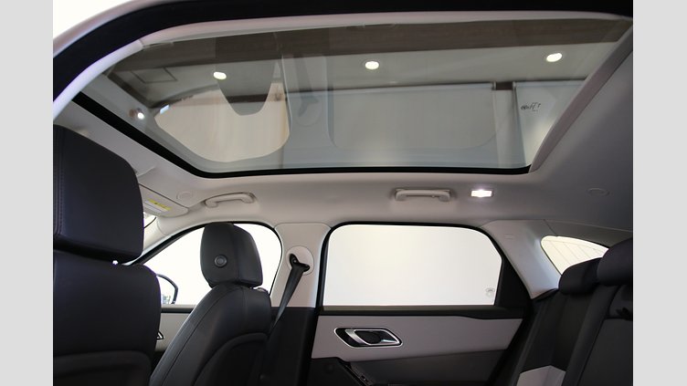 2024 認定中古車 Land Rover Range Rover Velar オストゥーニパールホワイト D200マイルドハイブリッド（ディーゼル） Dynamic SE