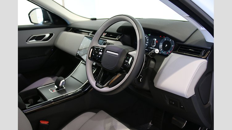 2024 認定中古車 Land Rover Range Rover Velar オストゥーニパールホワイト D200マイルドハイブリッド（ディーゼル） Dynamic SE