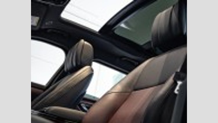 2023 Approved Land Rover Range Rover Velar White auto DYNAMIC HSE