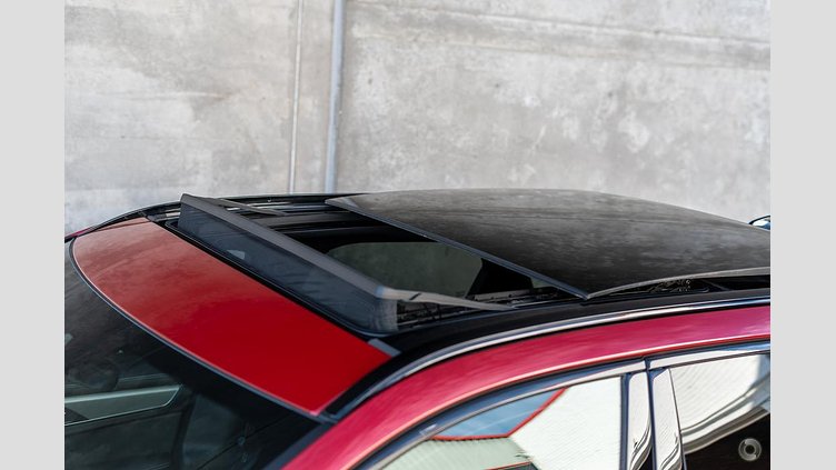 2025 Approved Jaguar F-Pace Firenze Red P250 PETROL R-DYNAMIC SE 90TH ANNIVERSARY EDITION