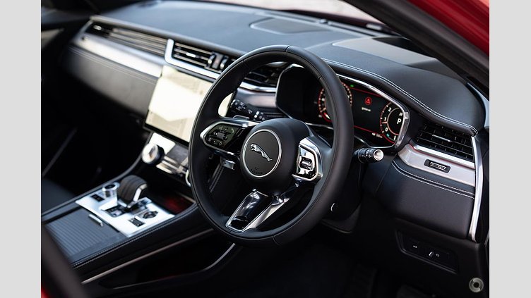 2025 Approved Jaguar F-Pace Firenze Red P250 PETROL R-DYNAMIC SE 90TH ANNIVERSARY EDITION