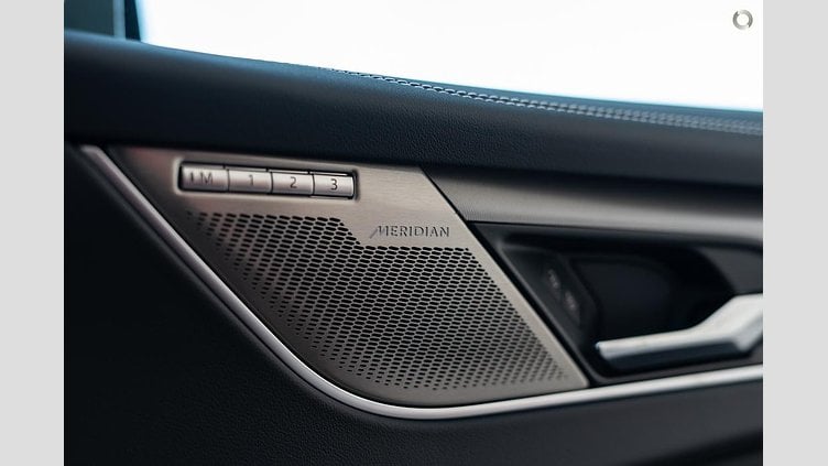 2025 Approved Jaguar F-Pace Firenze Red P250 PETROL R-DYNAMIC SE 90TH ANNIVERSARY EDITION