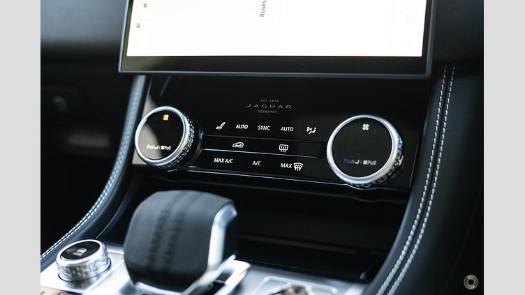 2025 Approved Jaguar F-Pace Firenze Red P250 PETROL R-DYNAMIC SE 90TH ANNIVERSARY EDITION