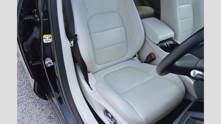 2022 認定中古車 Jaguar I-Pace ファラロンパールブラック EV400 SE