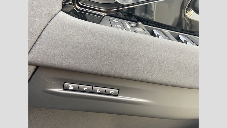 2024 認定中古車 Land Rover Range Rover Evoque アロイオスグレイ D200（ディーゼル）  S