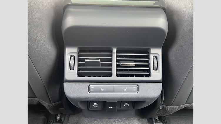 2024 認定中古車 Land Rover Range Rover Evoque アロイオスグレイ D200（ディーゼル）  S