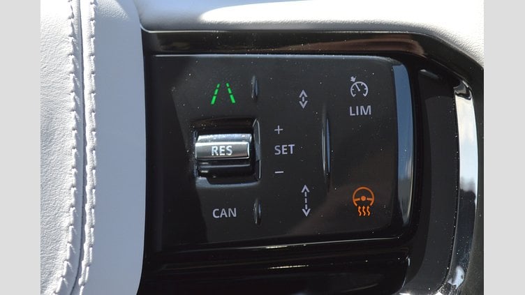 2024 認定中古車 Land Rover Range Rover Sport サントリーニブラック D300マイルドハイブリッド スタンダードホイールベース Dynamic SE