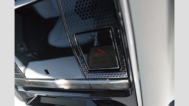 2024 認定中古車 Land Rover Range Rover Sport サントリーニブラック D300マイルドハイブリッド スタンダードホイールベース Dynamic SE