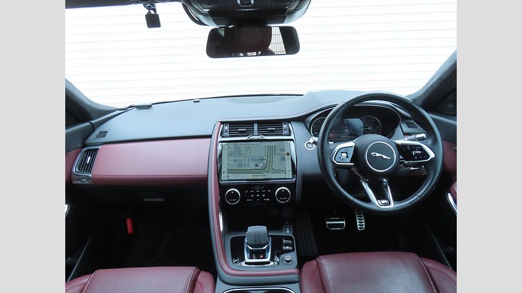 2023 認定中古車 Jaguar E-Pace サントリーニブラック D200 AWD（オートマチック） R-DYNAMICブラックエディション