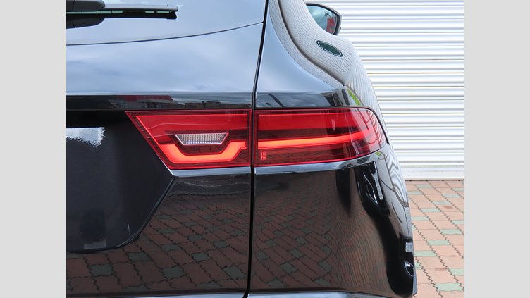 2023 認定中古車 Jaguar E-Pace サントリーニブラック D200 AWD（オートマチック） R-DYNAMICブラックエディション