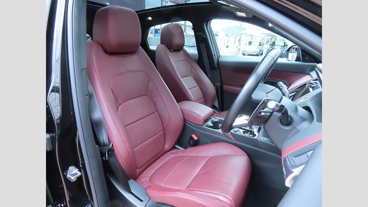 2023 認定中古車 Jaguar E-Pace サントリーニブラック D200 AWD（オートマチック） R-DYNAMICブラックエディション