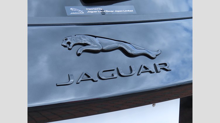 2023 認定中古車 Jaguar E-Pace サントリーニブラック D200 AWD（オートマチック） R-DYNAMICブラックエディション