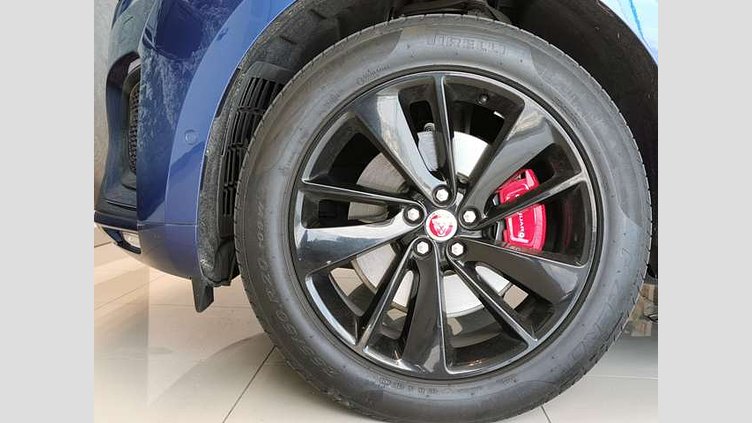 2022 認定中古車 Jaguar F-Pace ブルーファイアブルー P250 AWD（オートマチック） R-DYNAMIC BLACK