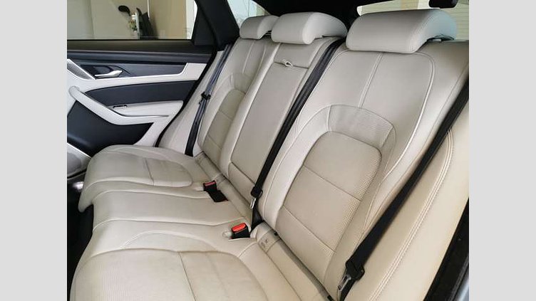 2022 認定中古車 Jaguar F-Pace ブルーファイアブルー P250 AWD（オートマチック） R-DYNAMIC BLACK