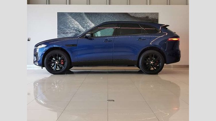 2022 認定中古車 Jaguar F-Pace ブルーファイアブルー P250 AWD（オートマチック） R-DYNAMIC BLACK