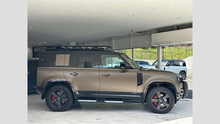 2023 認定中古車 Land Rover Defender 110 ゴンドワナストーン D300 AWD（AT） X