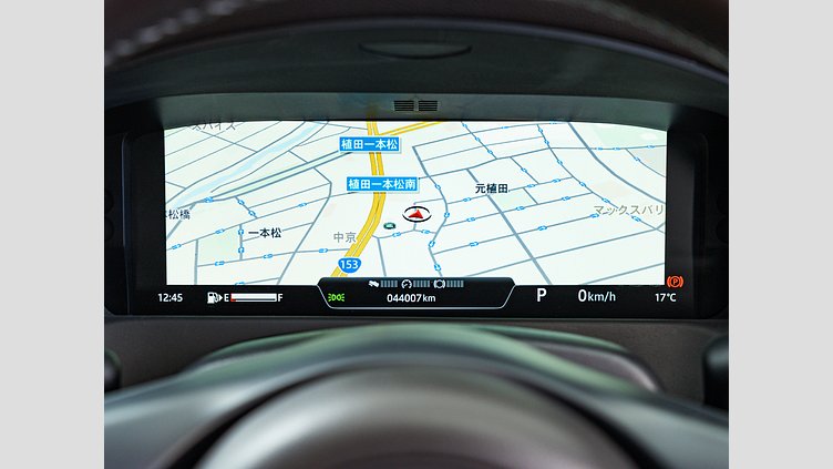 2019 認定中古車 Jaguar XF Fuji White 2.0 litre i4D Diesel プレステージ