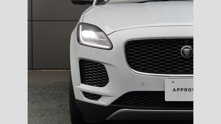 2019 認定中古車 Jaguar E-Pace ユーロンホワイト D180 オートマチック全輪駆動 HSE
