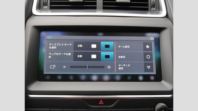 2019 認定中古車 Jaguar E-Pace ユーロンホワイト D180 オートマチック全輪駆動 HSE