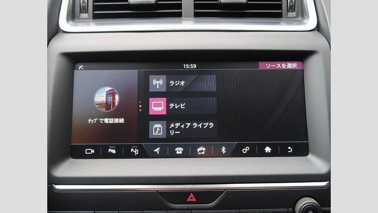 2019 認定中古車 Jaguar E-Pace ユーロンホワイト D180 オートマチック全輪駆動 HSE