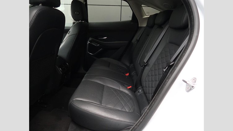 2019 認定中古車 Jaguar E-Pace ユーロンホワイト D180 オートマチック全輪駆動 HSE