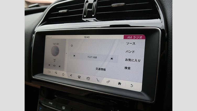 2017 認定中古車 Jaguar XE Loire Blue 249PS
 プレステージ