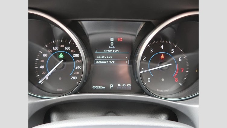 2017 認定中古車 Jaguar XE Loire Blue 249PS
 プレステージ