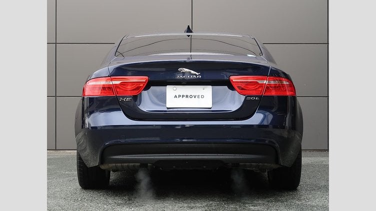 2017 認定中古車 Jaguar XE Loire Blue 249PS
 プレステージ