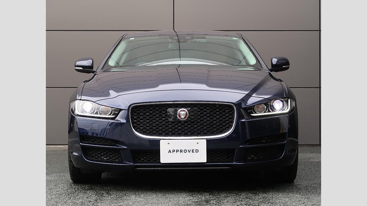 2017 認定中古車 Jaguar XE Loire Blue 249PS
 プレステージ
