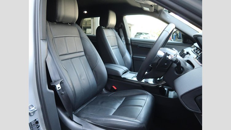 2020 認定中古車 Land Rover Range Rover Evoque ソウルパールシルバー D180 R-DYNAMIC S