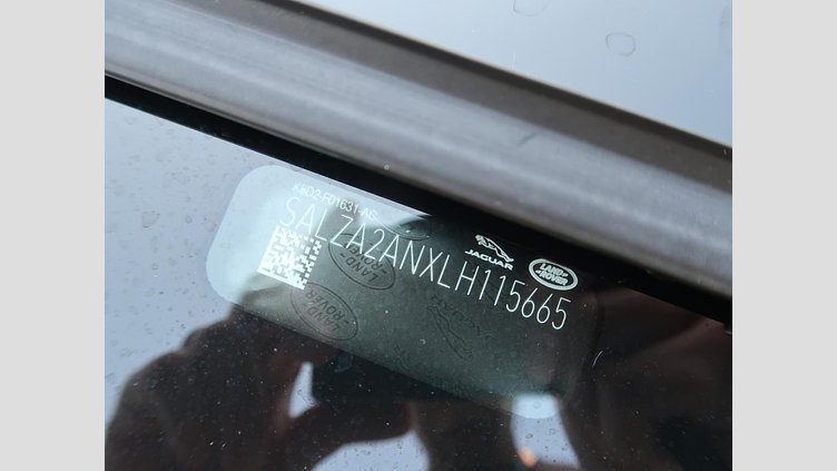 2020 認定中古車 Land Rover Range Rover Evoque ソウルパールシルバー D180 R-DYNAMIC S