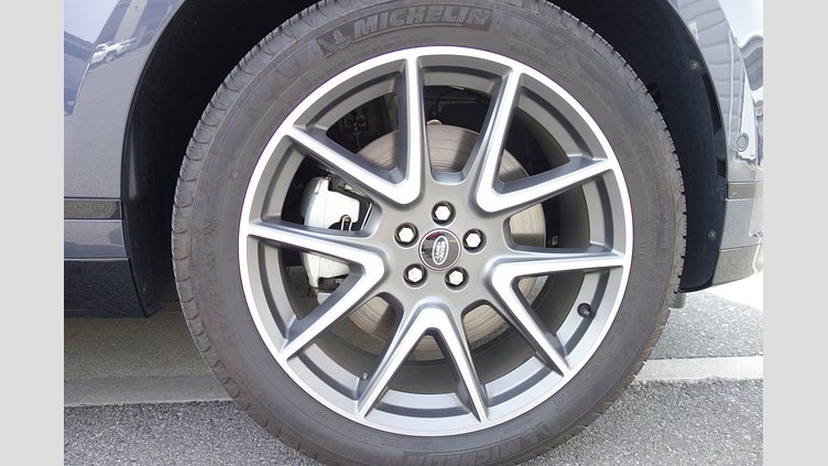 2024 認定中古車 Land Rover Range Rover Velar ヴァレジネブルー P400eプラグインハイブリッド（ガソリン） Standard Wheelbase Dynamic HSE