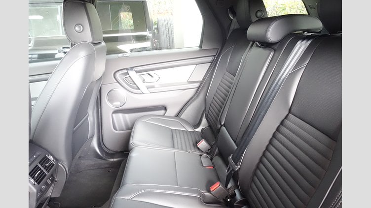 2024 認定中古車 Land Rover Discovery Sport サントリーニブラック D200マイルドハイブリッド（ディーゼル） 標準ホイール DYNAMIC SE