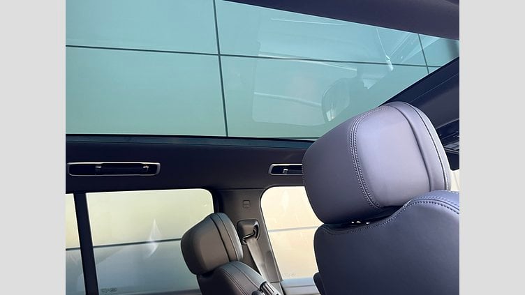 2024 認定中古車 Land Rover Range Rover サントリーニブラック D300 AWD MHEV（AT） スタンダードホイールベース HSE