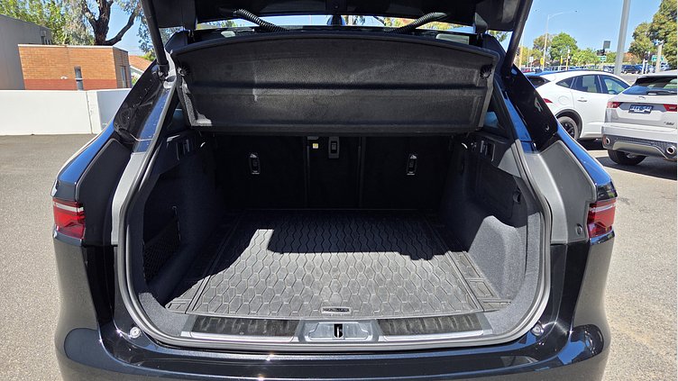 2025 Approved Jaguar F-Pace Santorini Black P250 PETROL P250 R-Dynamic S
