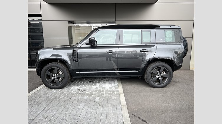 2024 認定中古車 Land Rover Defender 110 カルパチアングレイ D300 AWD（AT） X-DYNAMIC HSE