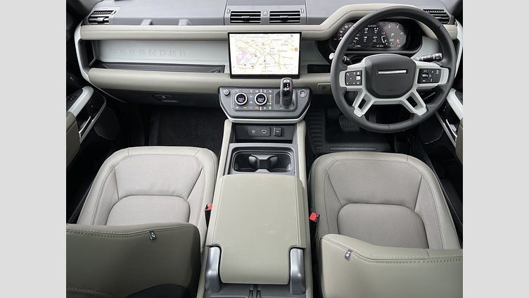 2024 認定中古車 Land Rover Defender 110 カルパチアングレイ D300 AWD（AT） X-DYNAMIC HSE
