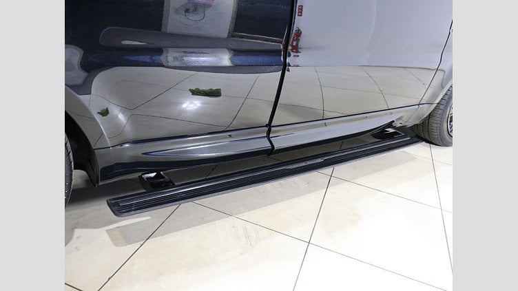 2020 認定中古車 Land Rover Range Rover Sport サントリーニブラック 3.0リッターTDV6ディーゼル（258 PS） HSE DYNAMIC