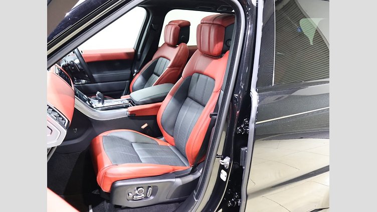 2020 認定中古車 Land Rover Range Rover Sport サントリーニブラック 3.0リッターTDV6ディーゼル（258 PS） HSE DYNAMIC