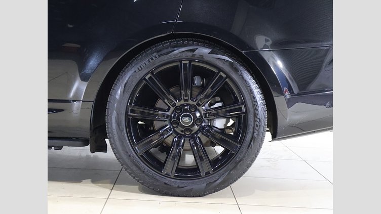 2020 認定中古車 Land Rover Range Rover Sport サントリーニブラック 3.0リッターTDV6ディーゼル（258 PS） HSE DYNAMIC